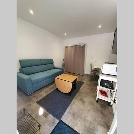 Studio Idealement Situe Au Calme Lorient Exterior photo